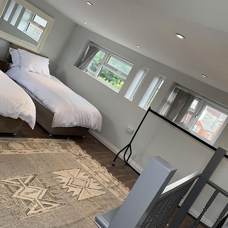 Adanhouse-Stockland Spacious 5 Bedroom House Sleeps 12 Private Garden Cardiff Ngoại thất bức ảnh