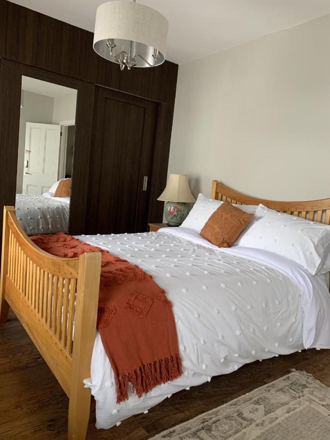 Adanhouse-Stockland Spacious 5 Bedroom House Sleeps 12 Private Garden Cardiff Ngoại thất bức ảnh
