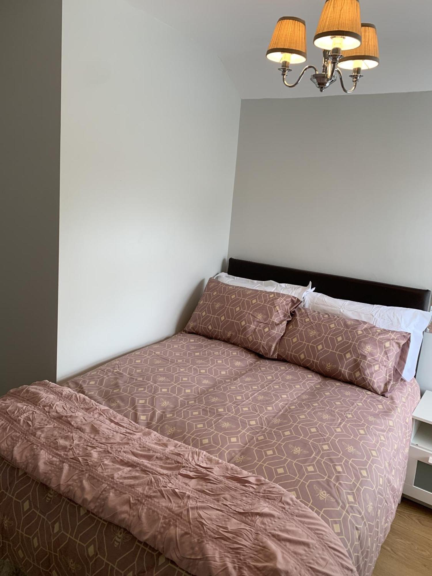 Adanhouse-Stockland Spacious 5 Bedroom House Sleeps 12 Private Garden Cardiff Ngoại thất bức ảnh